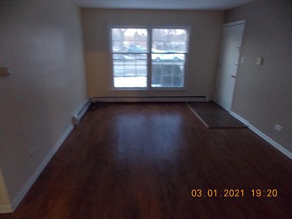 3rd image of 4327 Lindenwood Dr #1W