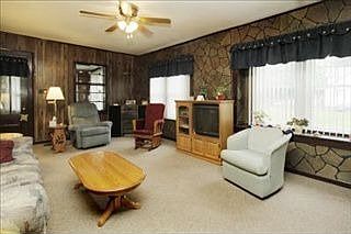 2nd image of 3023 Parkview Ave