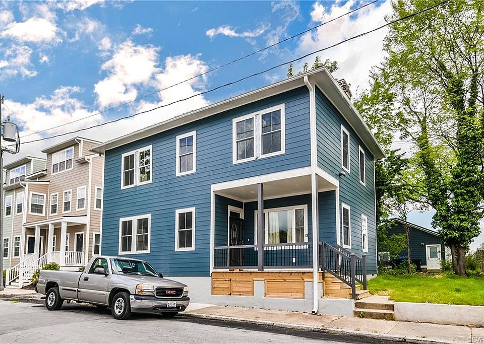 1st image of 309 W 14th St