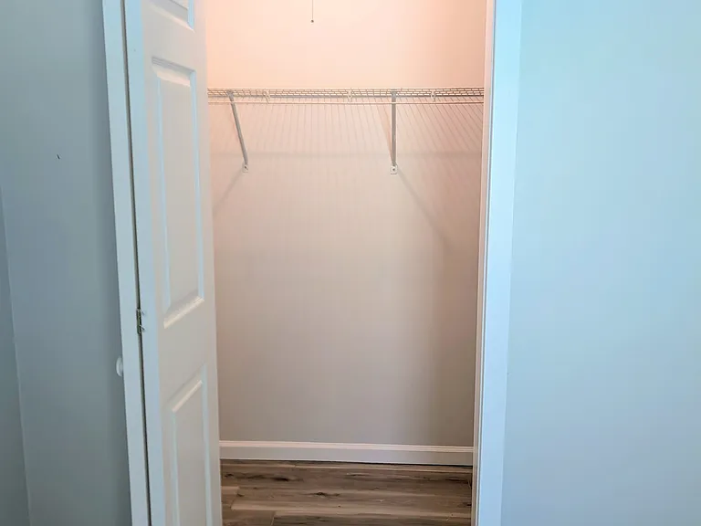 130 Hillside Dr — Photo 36