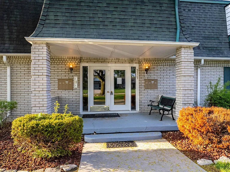 5313-5325 Territorial Rd — Photo 6