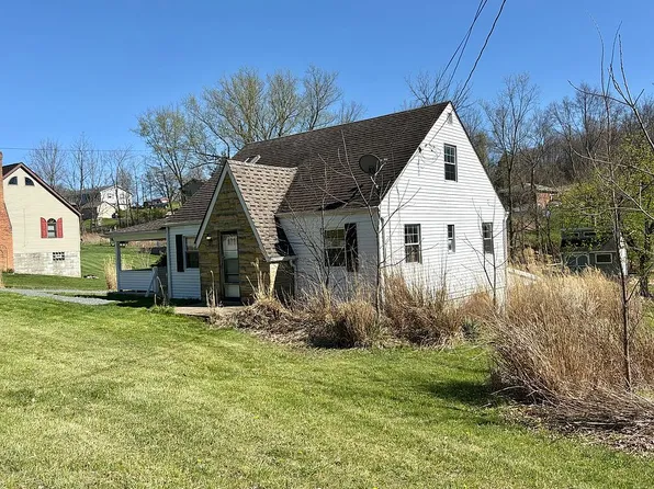 212 Hoffman Heights Rd, Greensburg, PA 15601