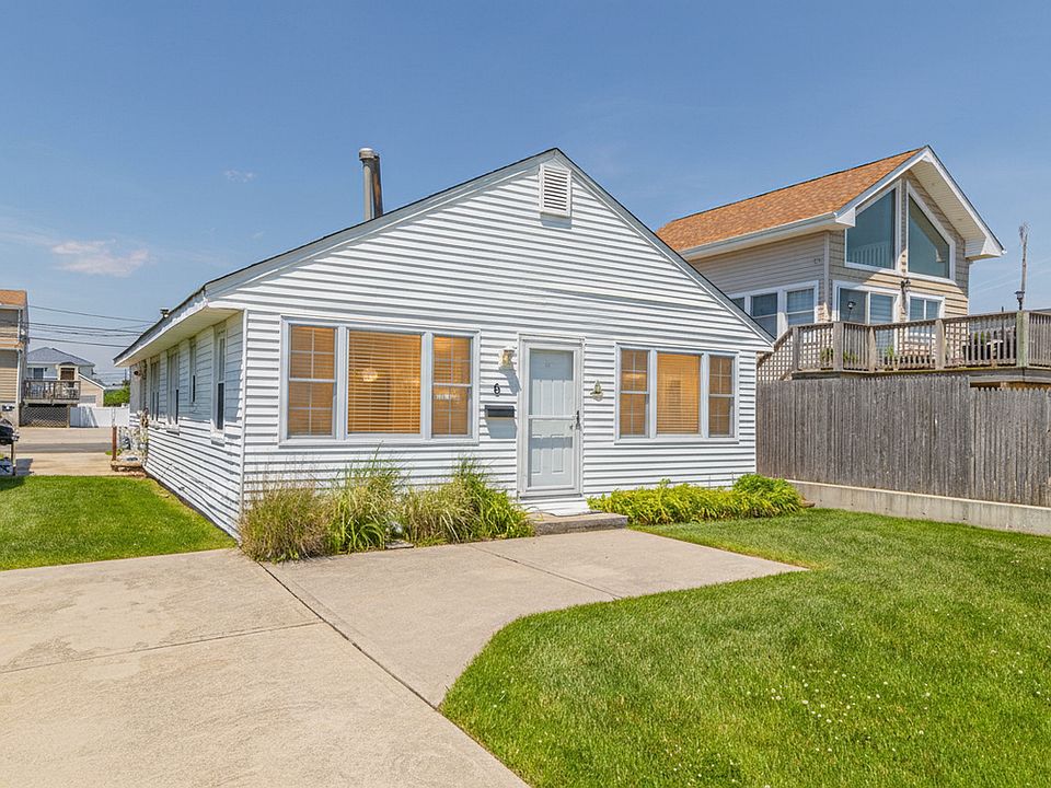 1st image of 14 Lee Pl