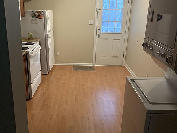 5th image of 312 N 8th St APT B-1