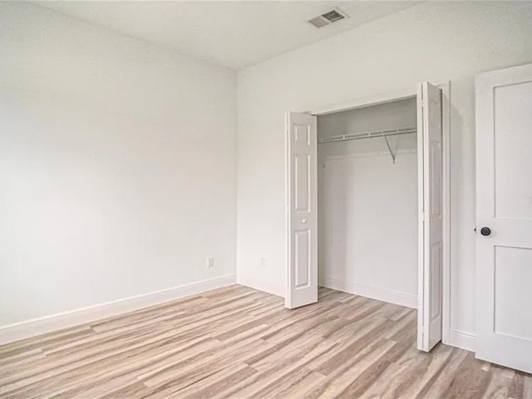 417 Marion Oaks Ln — Photo 21