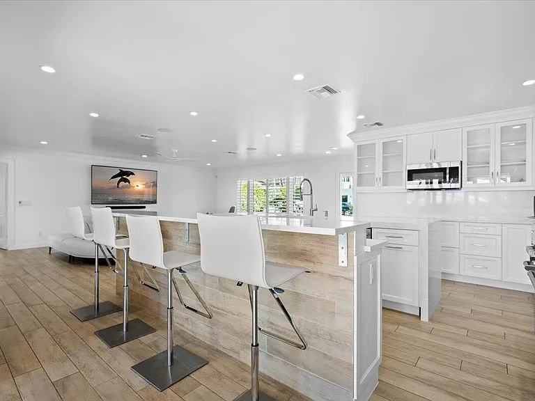 48 Ocean Dr — Photo 11