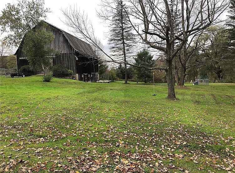 2nd image of 747 Lippert Hollow Rd