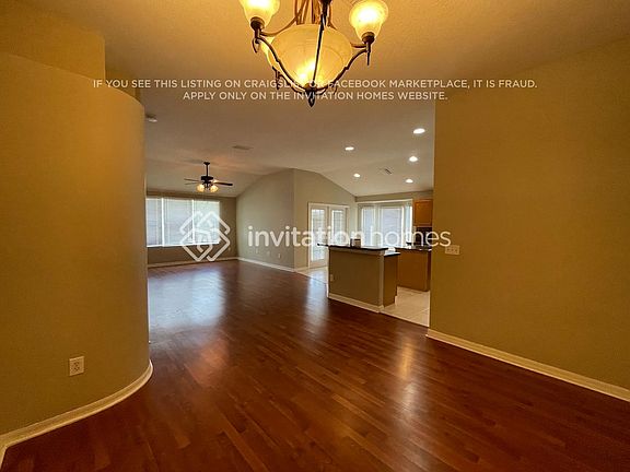 3rd image of 16752 Nikki Ln