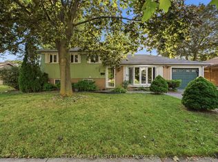 12 Vanderbrent Cres, Toronto, ON M9R 3W8