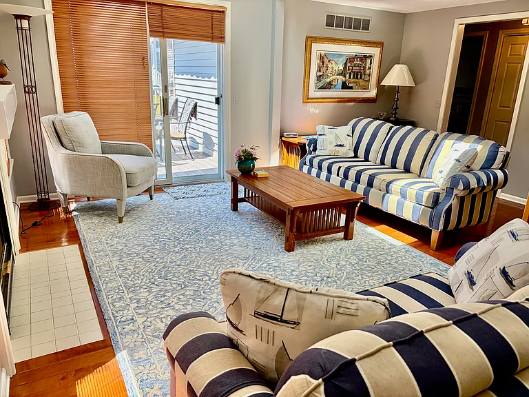 Yacht Club Dr — Photo 3