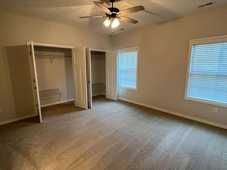 3021 W Cardinal St — Photo 15