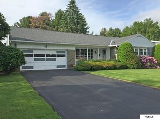 19 Country Club Dr, Gloversville, NY 12078