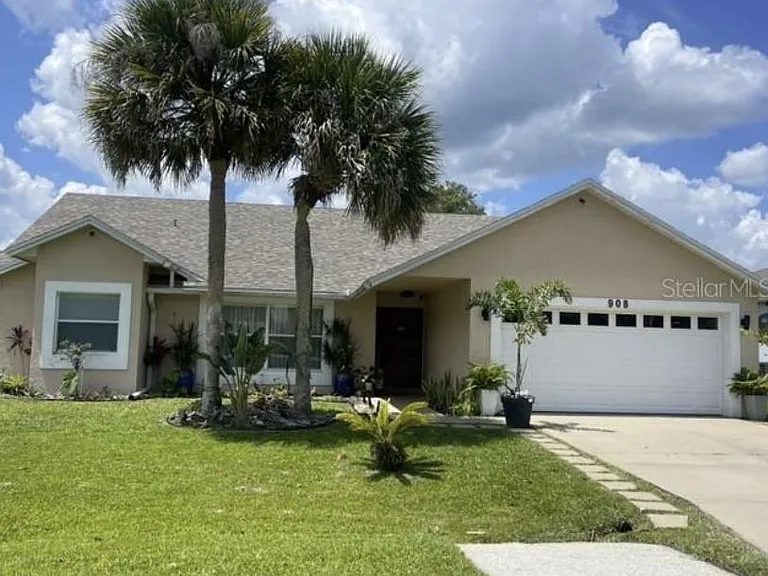 908 Alsace Dr — Photo 1