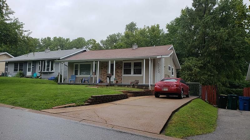 2nd image of 8421 Madeline Dr