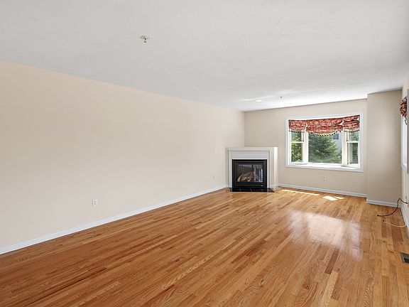5th image of 351 America Blvd Unit 351