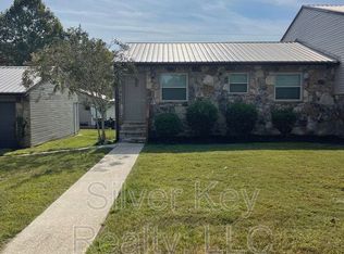 107 S Victoria Rd #D1, Kingston, TN 37763