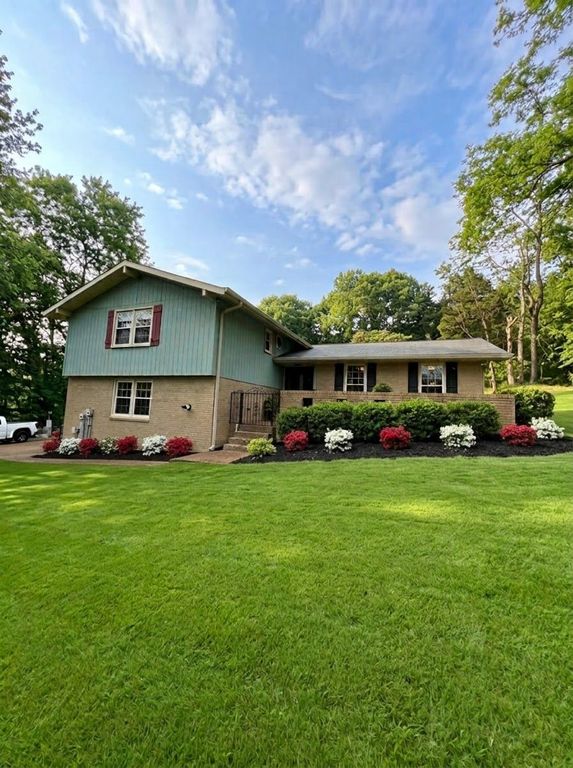 6580 Sunny Side Ct - Property Image
