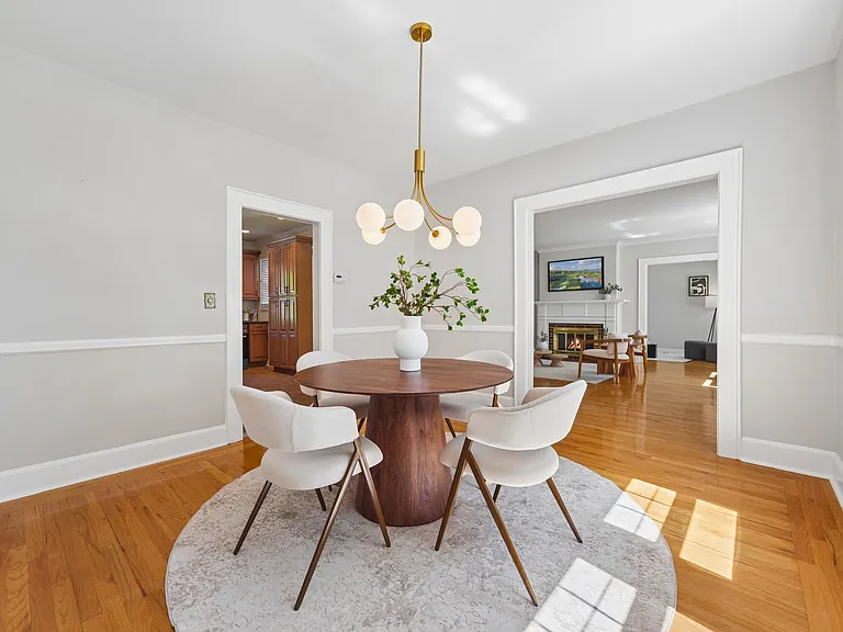 26 Lafayette Ave — Photo 5