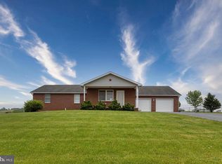 10352 Blind Ln, Shippensburg, PA 17257