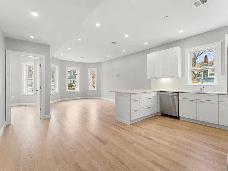 23 Dewolf St #3 — Photo 6