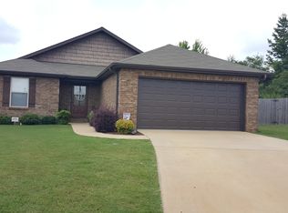 195 Roscommon Rd, Tuscaloosa, AL 35405