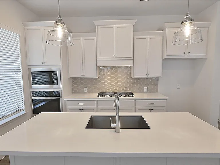 2819 Orange Leaf Dr — Photo 10