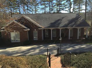 2582 Fox Ridge Rd, Asheboro, NC 27205