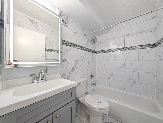 Rented by MySpaceNYC | media 8