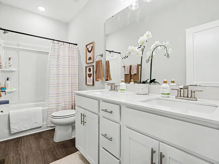 109 N Franklin St #200 — Photo 24