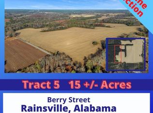 5 Barry St NW, Rainsville, AL 35986