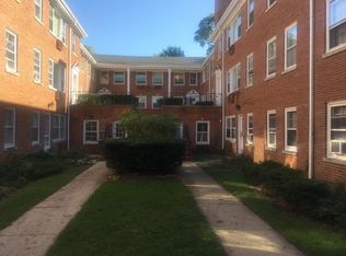 1518 Central St APT 2F, Evanston, IL 60201