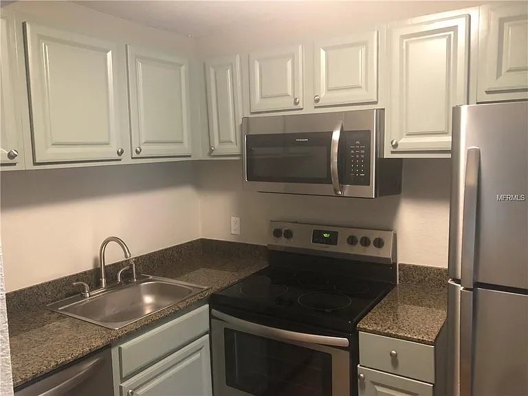 2541 N Alafaya Trl #79 — Photo 4