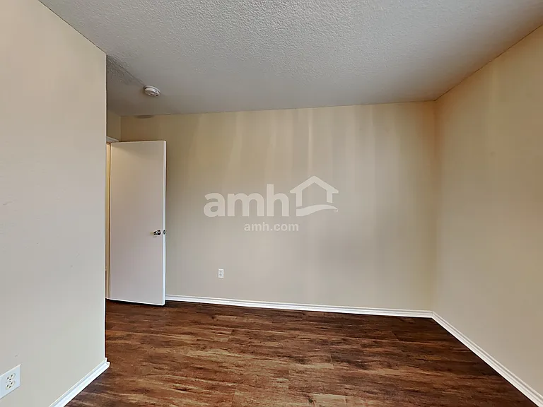 1613 W Hercules Ln — Photo 21