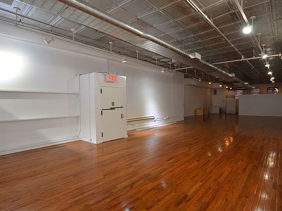 4th image of 518 Broadway Ste 2