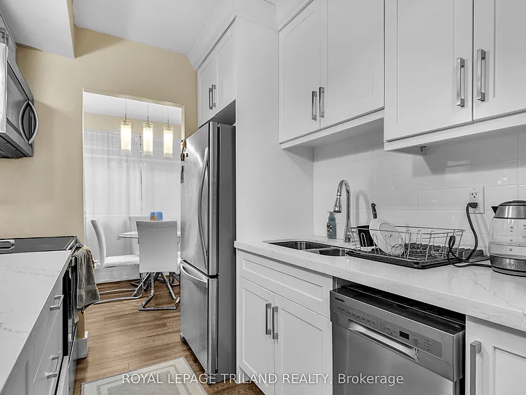 104 Devonshire Ave #101 — Photo 11