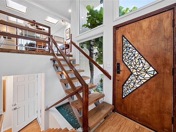 4th image of 1080 Noria St