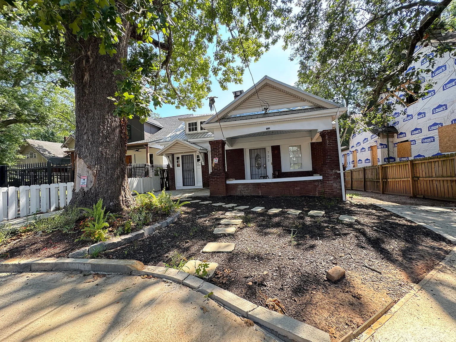 4 bed, 2800 sqft, $2,950 — Photo 1