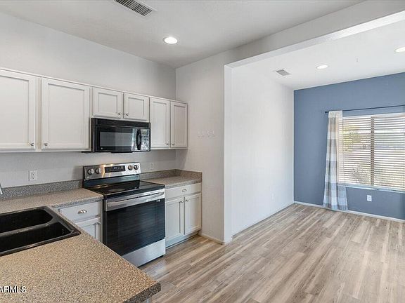 3rd image of 13796 W MAUNA LOA Lane