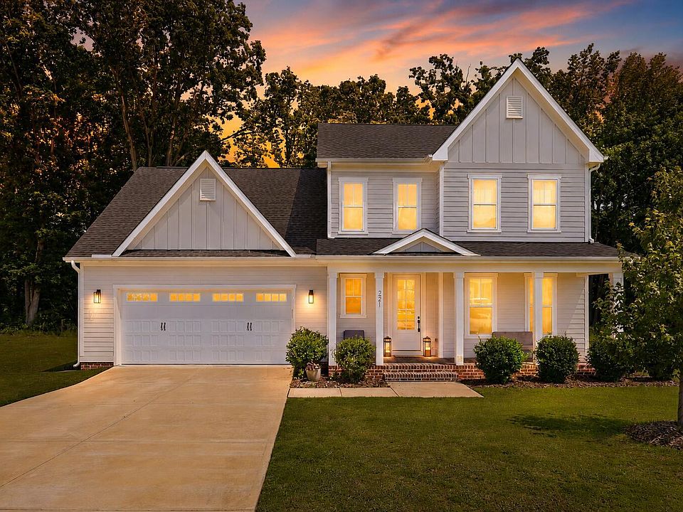 1st image of 221 Old Hickory Dr