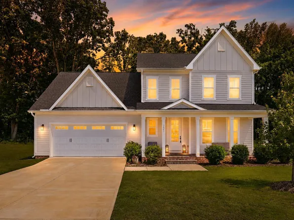 221 Old Hickory Dr, Raleigh, NC 27603