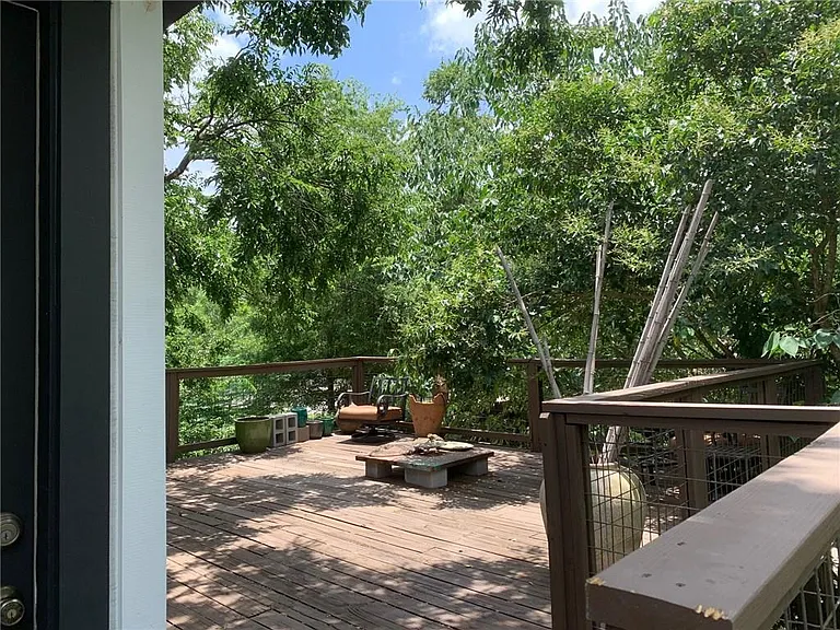 4425 Diane Dr #B1 — Photo 2