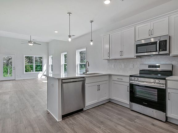 4th image of 435 Bishop Blvd Lot 424