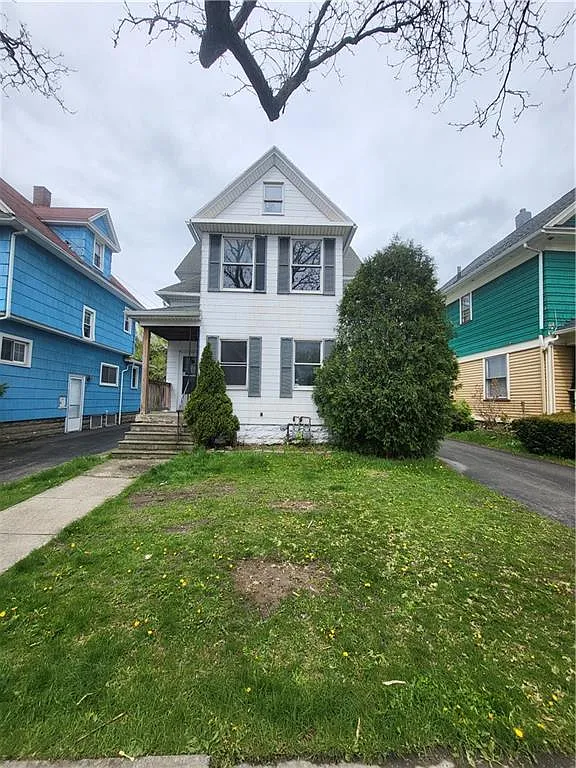 2 bed, 850 sqft, $1,400 — Photo 1