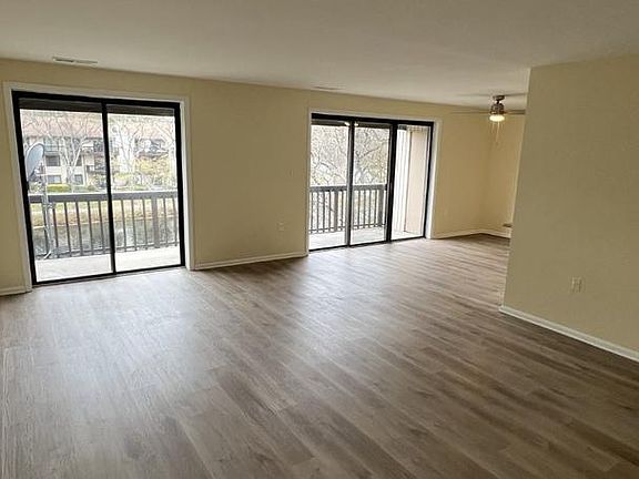 4th image of 10073 Windstream Dr Unit 5