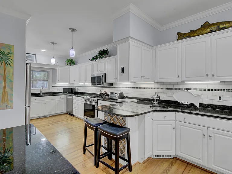 7 Yacht Harbor Ct — Photo 30