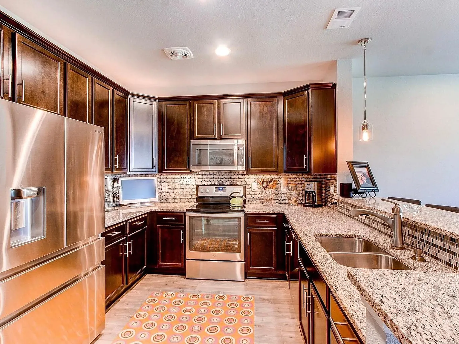 1867 S Buchanan Cir — Photo 4