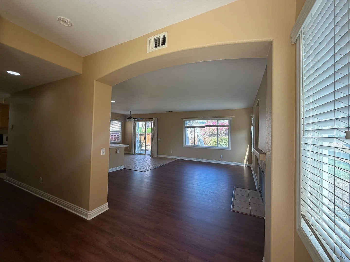 Spacious 3BR + Loft Chula Vista Home with Park Views & 2-Car Garage — Photo 3