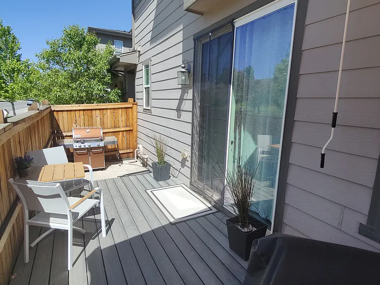 201 W Jamison Ct — Photo 35