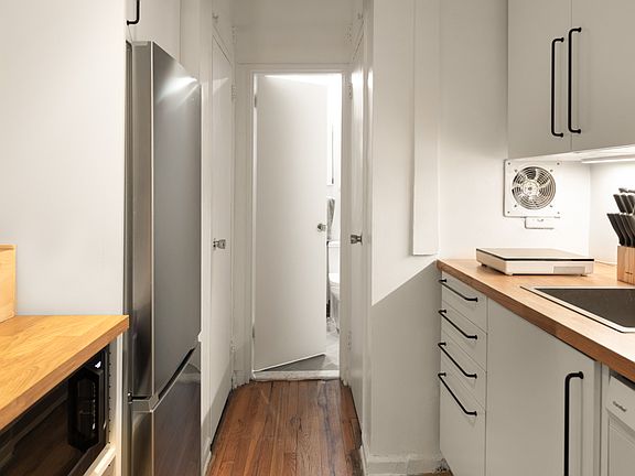 5th image of 428 E 85th St APT 2B