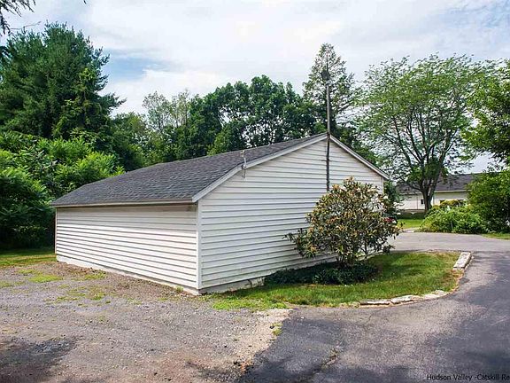 5th image of 305 Crescent Ave